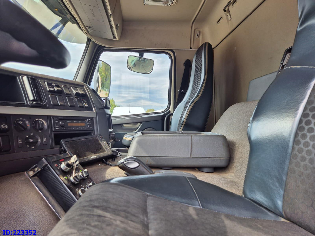 VOLVO FMX 330HP 6x2 Norba RL300. Keox -bio, Ferrari crane, Dynawatt -pressure - Refuse truck: picture 5 VOLVO FMX 330HP 6x2 Norba RL300. Keox -bio, Ferrari crane, Dynawatt -pressure - Refuse truck: picture 5