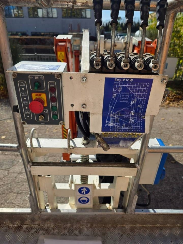 Aerial platform EasyLift R 190: picture 12 Aerial platform EasyLift R 190: picture 12