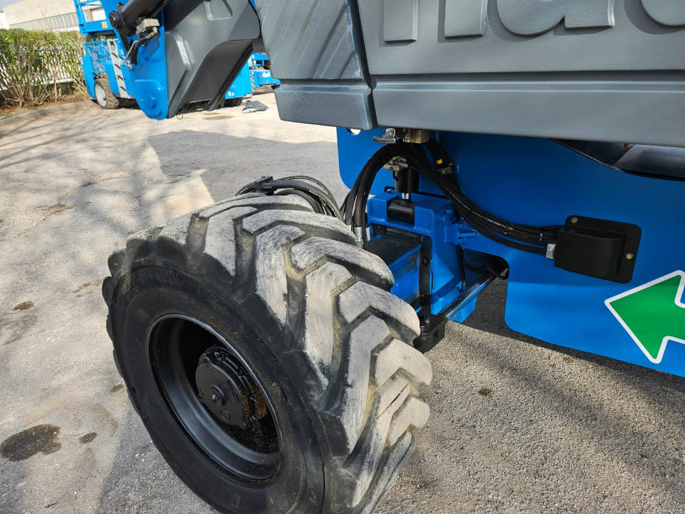 Articulated boom lift HAULOTTE HA 32 PX: picture 6