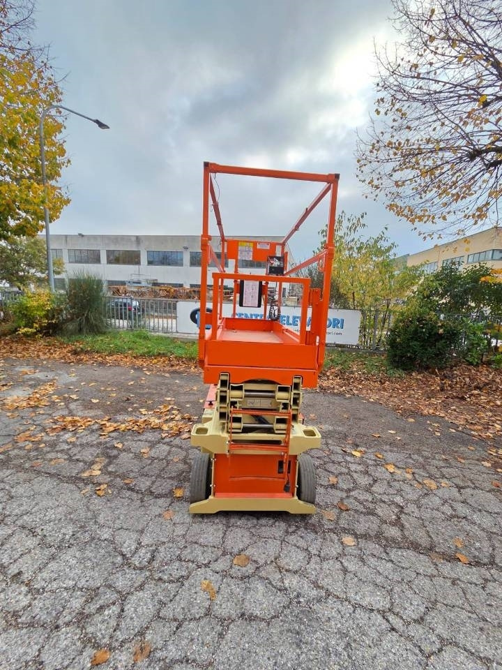 JLG 6 RS - Scissor lift: picture 4 JLG 6 RS - Scissor lift: picture 4
