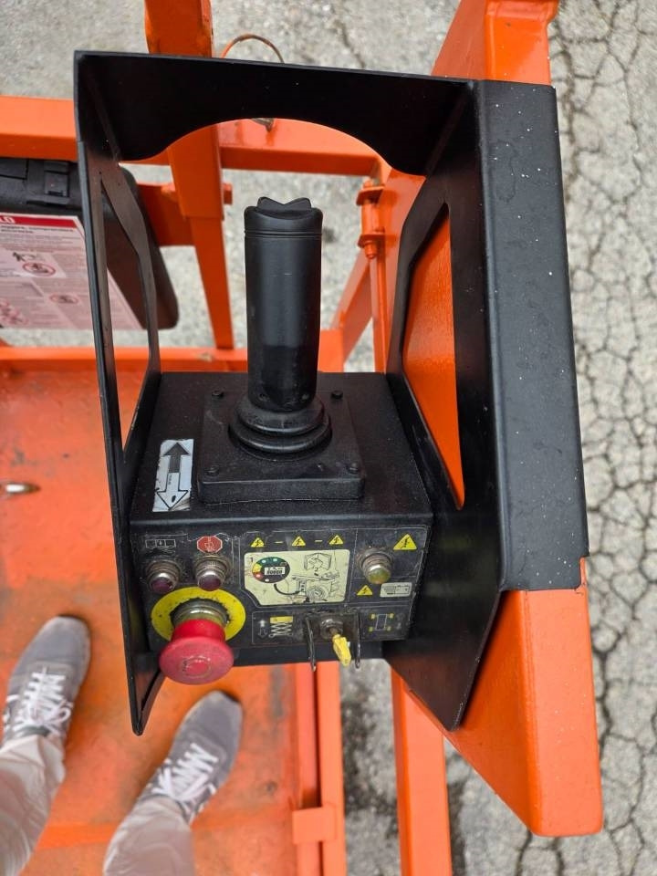 JLG 6 RS - Scissor lift: picture 2 JLG 6 RS - Scissor lift: picture 2