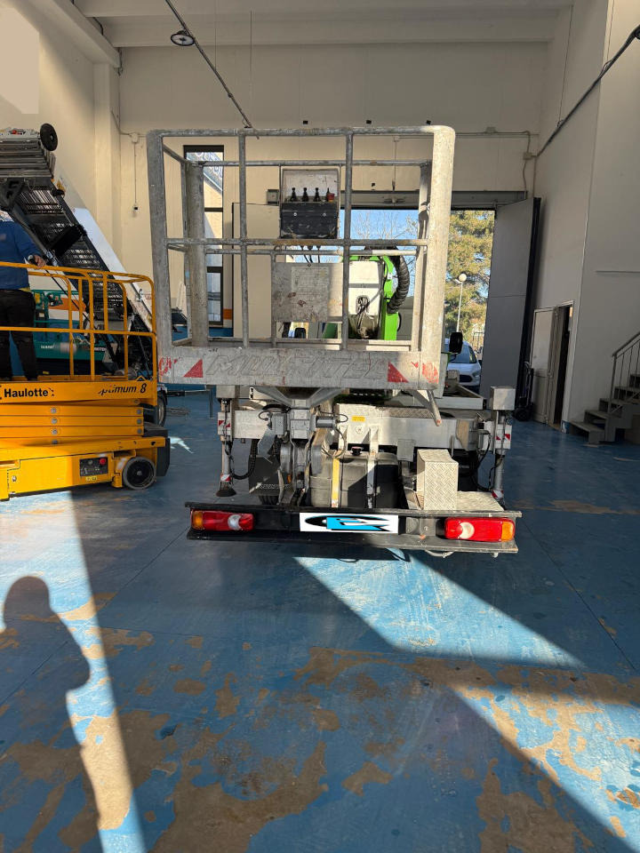 MULTITEL MX 250 - Truck mounted aerial platform: picture 3 MULTITEL MX 250 - Truck mounted aerial platform: picture 3