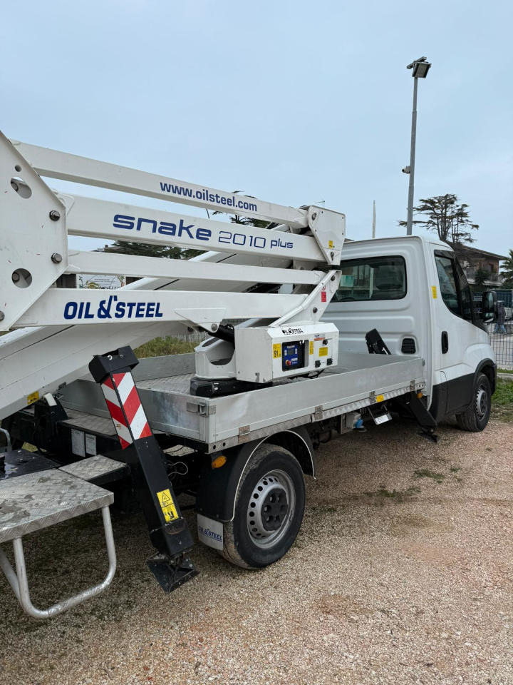 OIL&STEEL 20.10 Plus - Truck mounted aerial platform: picture 1 OIL&STEEL 20.10 Plus - Truck mounted aerial platform: picture 1