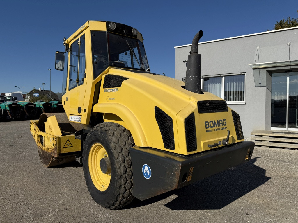 Bomag BW 177DH-4 (111742) - Compactor: picture 3 Bomag BW 177DH-4 (111742) - Compactor: picture 3