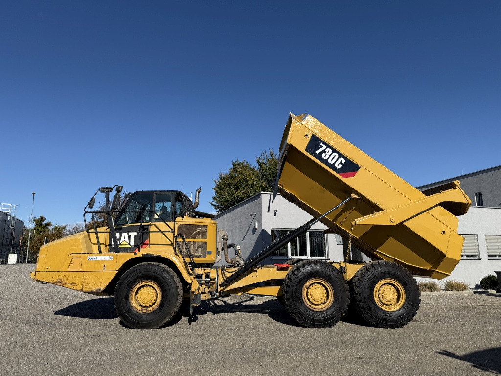 Caterpillar 730 C (111598) - Articulated dump truck: picture 2 Caterpillar 730 C (111598) - Articulated dump truck: picture 2