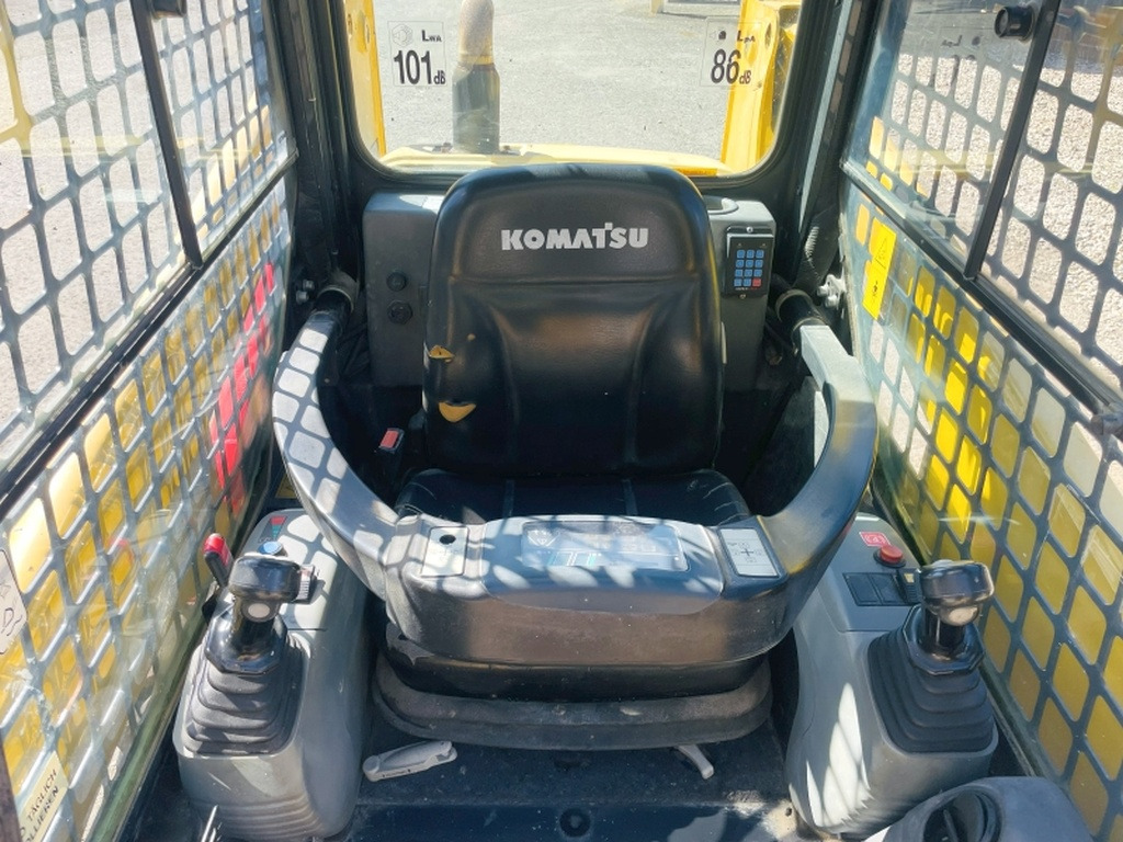 Komatsu SK714-5 (4066) - Skid steer loader: picture 5 Komatsu SK714-5 (4066) - Skid steer loader: picture 5