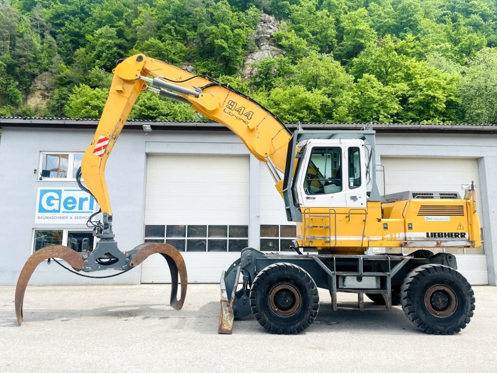 Liebherr A944B HD (3995) - Material handler: picture 1 Liebherr A944B HD (3995) - Material handler: picture 1