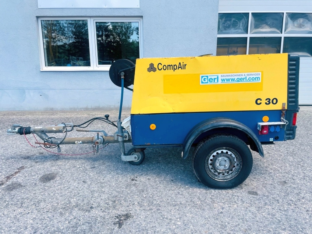 Vergleich DS30G (4017) - Air compressor: picture 2 Vergleich DS30G (4017) - Air compressor: picture 2