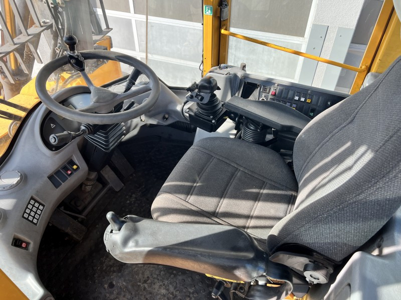 Wheel loader Volvo L 180 E HL (110814): picture 9 Wheel loader Volvo L 180 E HL (110814): picture 9