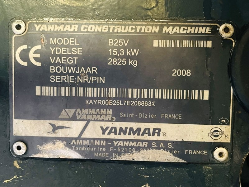 Yanmar B25V (3699) - Mini excavator: picture 3 Yanmar B25V (3699) - Mini excavator: picture 3