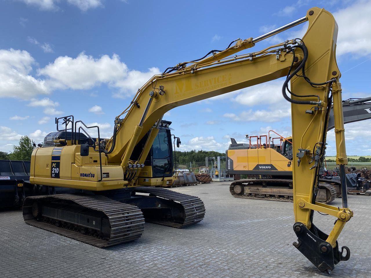 Komatsu PC210LC-11 - Crawler excavator: picture 5 Komatsu PC210LC-11 - Crawler excavator: picture 5