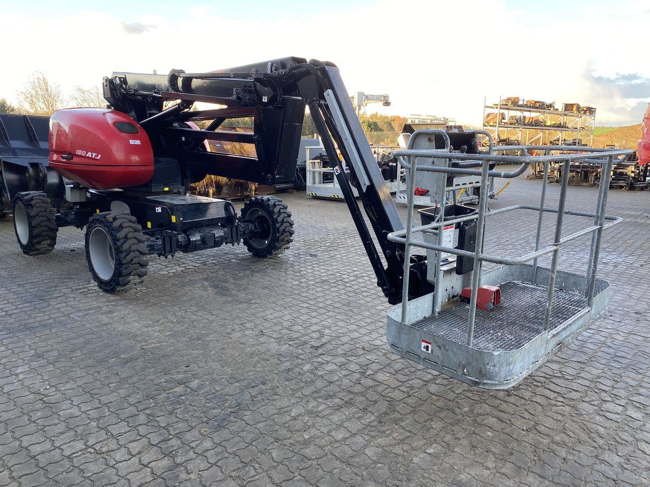 Manitou 160ATJ RC - Articulated boom lift: picture 5 Manitou 160ATJ RC - Articulated boom lift: picture 5