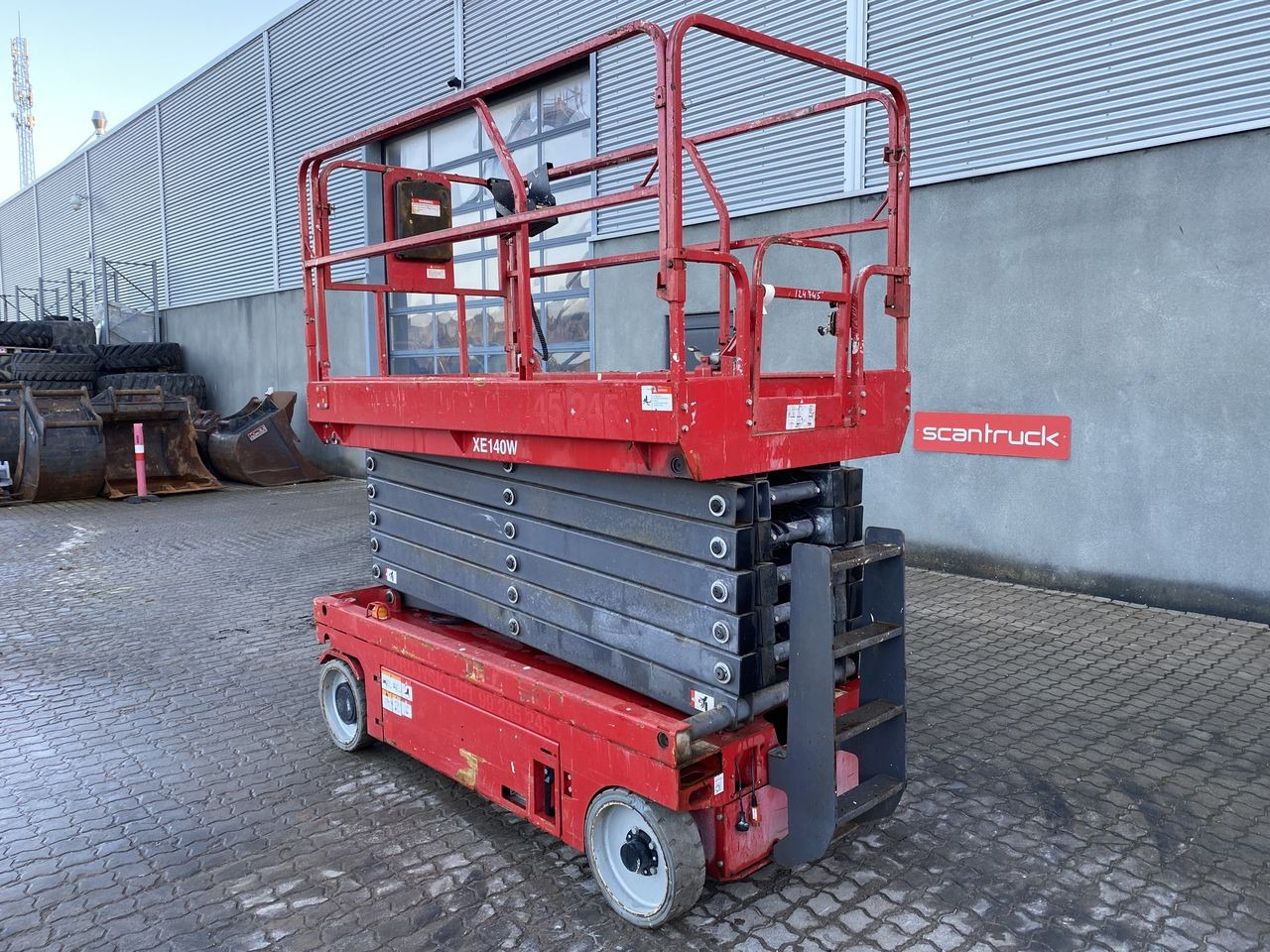 Mantall XE140W - Scissor lift: picture 2 Mantall XE140W - Scissor lift: picture 2
