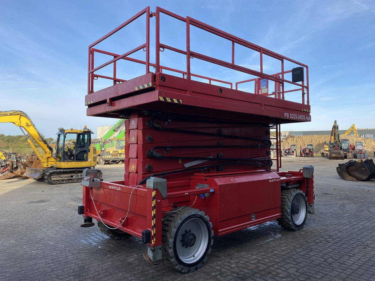 PB S225-24DS 4X4 - Scissor lift: picture 4 PB S225-24DS 4X4 - Scissor lift: picture 4