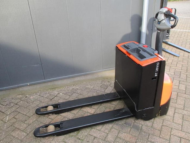BT LWE 160 - Pallet truck: picture 2 BT LWE 160 - Pallet truck: picture 2