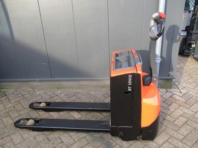 BT LWE 160 - Pallet truck: picture 1 BT LWE 160 - Pallet truck: picture 1