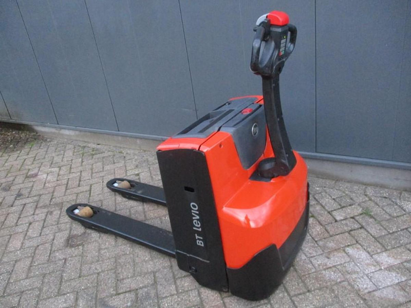 BT LWE160 - Pallet truck: picture 3 BT LWE160 - Pallet truck: picture 3