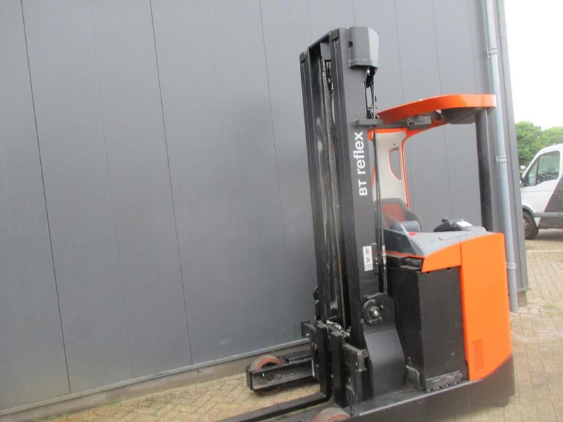 BT RRE 160 - Reach truck: picture 3 BT RRE 160 - Reach truck: picture 3
