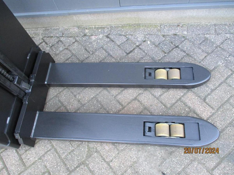 BT SWE 080L - Stacker: picture 4 BT SWE 080L - Stacker: picture 4