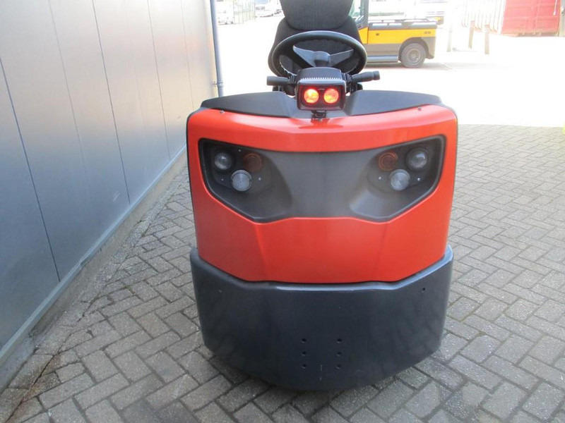 Linde P 60 - Tow tractor: picture 5 Linde P 60 - Tow tractor: picture 5