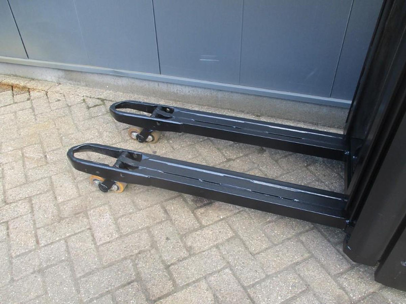 Toyota SPE 120L - Stacker: picture 5 Toyota SPE 120L - Stacker: picture 5