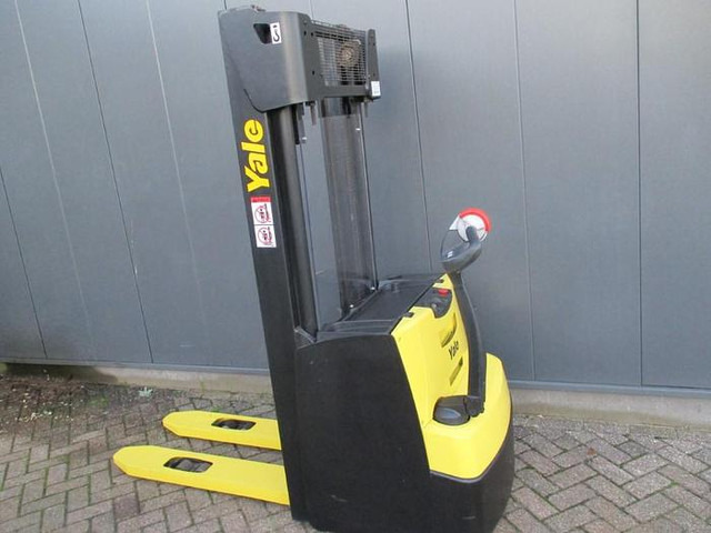 Yale MS 16 - Stacker: picture 3 Yale MS 16 - Stacker: picture 3