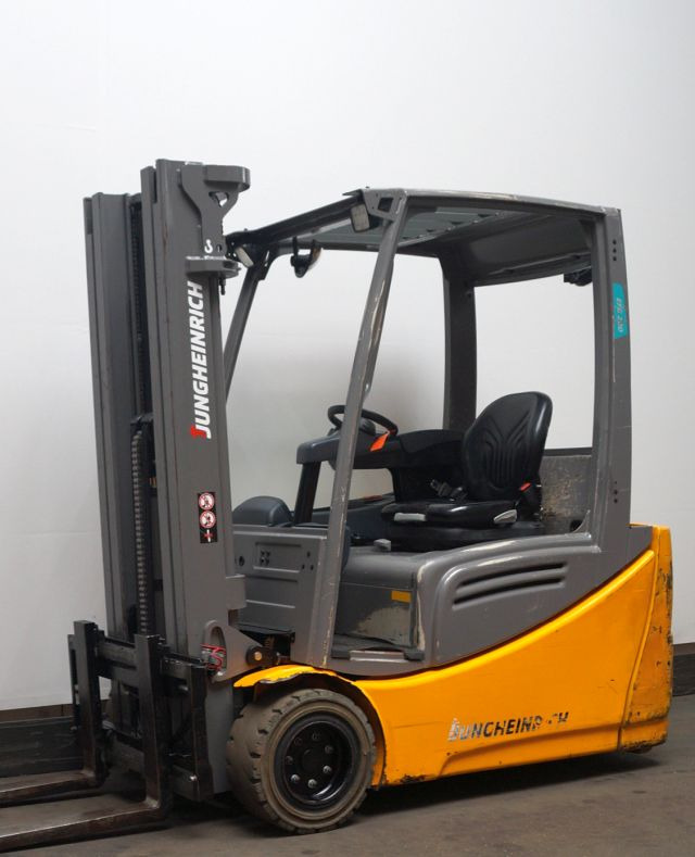 Jungheinrich EFG220 - Electric forklift: picture 1 Jungheinrich EFG220 - Electric forklift: picture 1