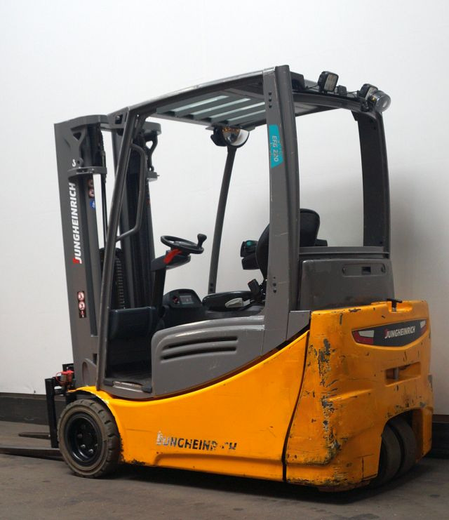 Jungheinrich EFG220 - Electric forklift: picture 2 Jungheinrich EFG220 - Electric forklift: picture 2