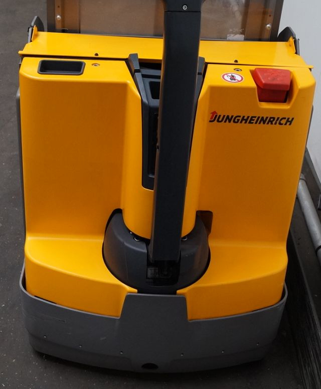 Jungheinrich EJD118 - Stacker: picture 3 Jungheinrich EJD118 - Stacker: picture 3