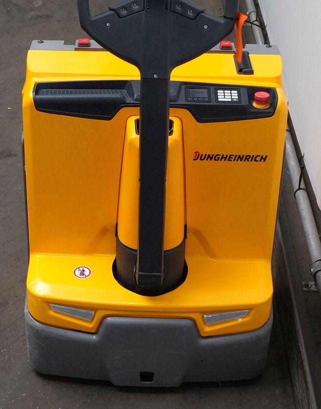 Jungheinrich EJE C20 - Pallet truck: picture 3 Jungheinrich EJE C20 - Pallet truck: picture 3