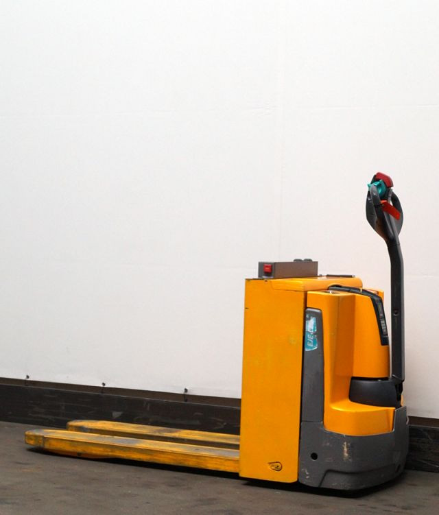 Jungheinrich EJE C20 - Pallet truck: picture 2 Jungheinrich EJE C20 - Pallet truck: picture 2