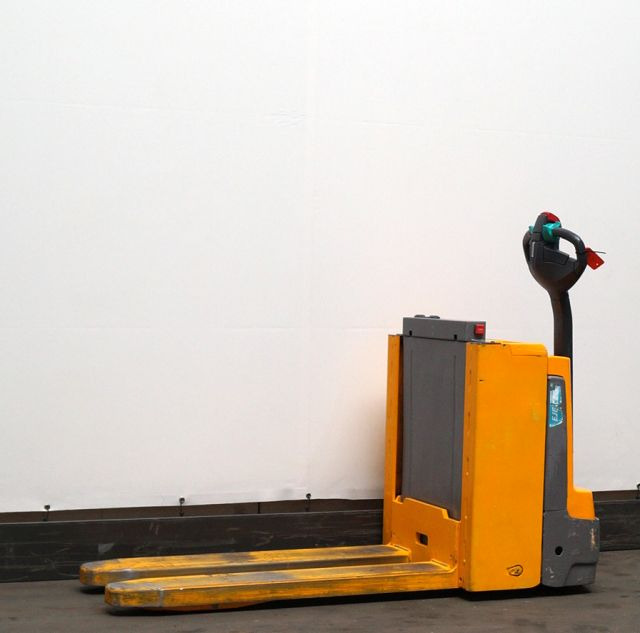 Jungheinrich EJE C20 - Pallet truck: picture 1 Jungheinrich EJE C20 - Pallet truck: picture 1