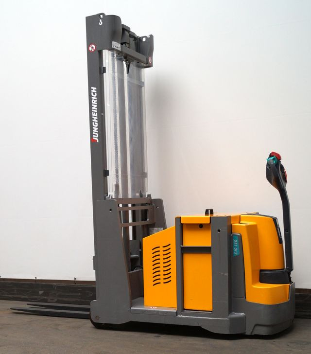 Jungheinrich EJG110 - Stacker: picture 2 Jungheinrich EJG110 - Stacker: picture 2