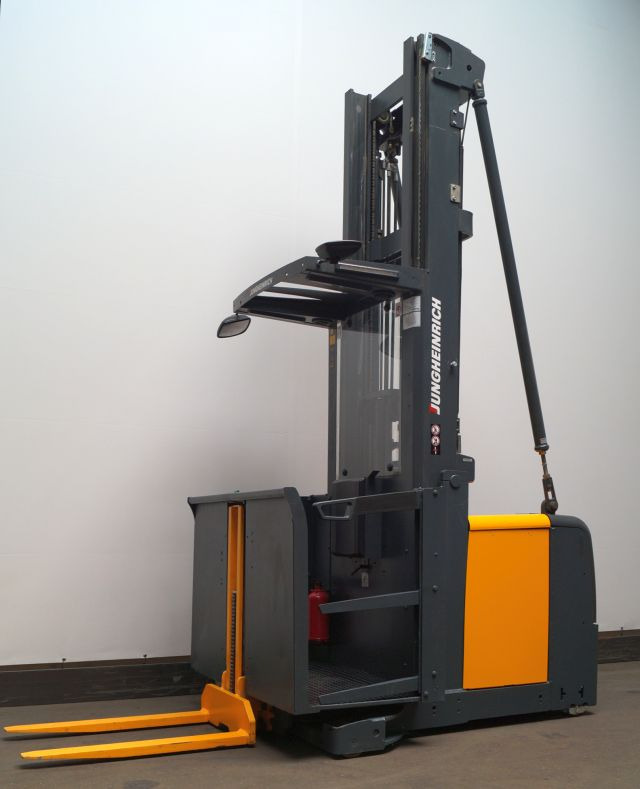 Jungheinrich EKS312 - Order picker: picture 1 Jungheinrich EKS312 - Order picker: picture 1