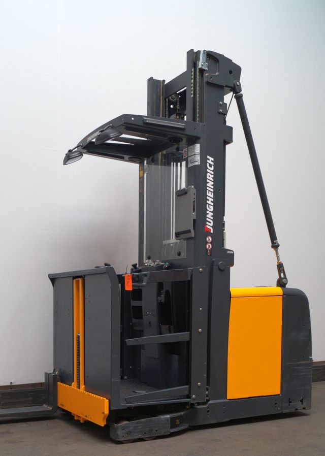 Jungheinrich EKS312 - Order picker: picture 1 Jungheinrich EKS312 - Order picker: picture 1