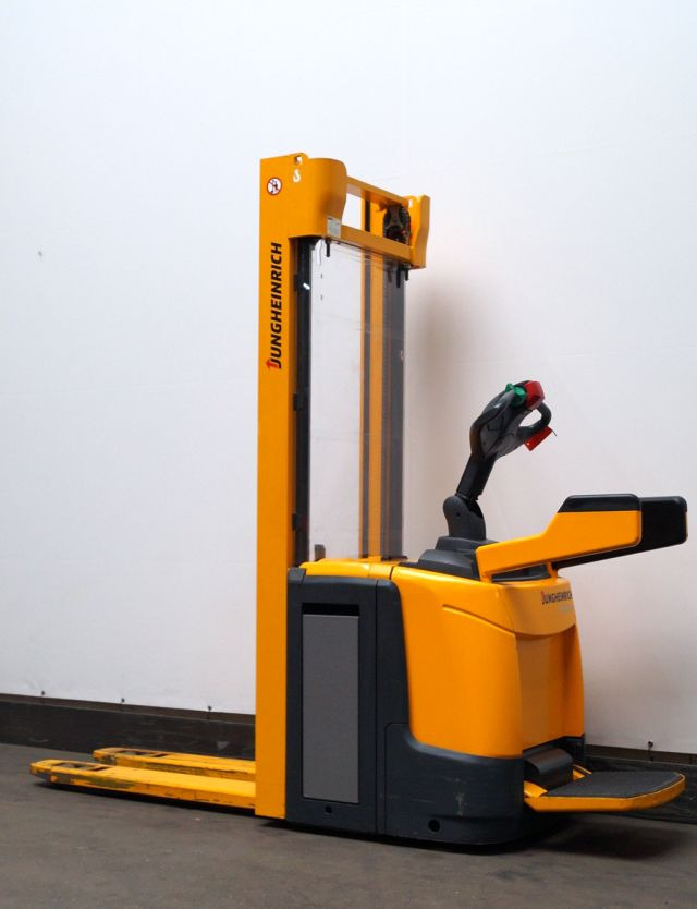 Jungheinrich ERC214z - Stacker: picture 2 Jungheinrich ERC214z - Stacker: picture 2