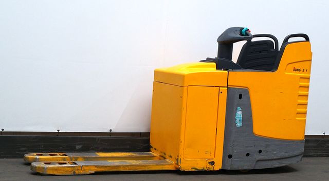 Jungheinrich ERE225 - Pallet truck: picture 1 Jungheinrich ERE225 - Pallet truck: picture 1