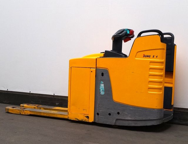 Jungheinrich ERE225 - Pallet truck: picture 2 Jungheinrich ERE225 - Pallet truck: picture 2