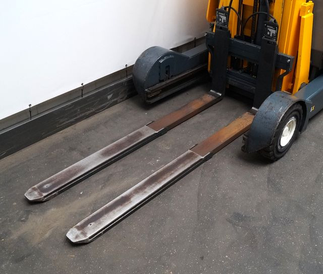 Jungheinrich ETV Cac16 - Reach truck: picture 4 Jungheinrich ETV Cac16 - Reach truck: picture 4