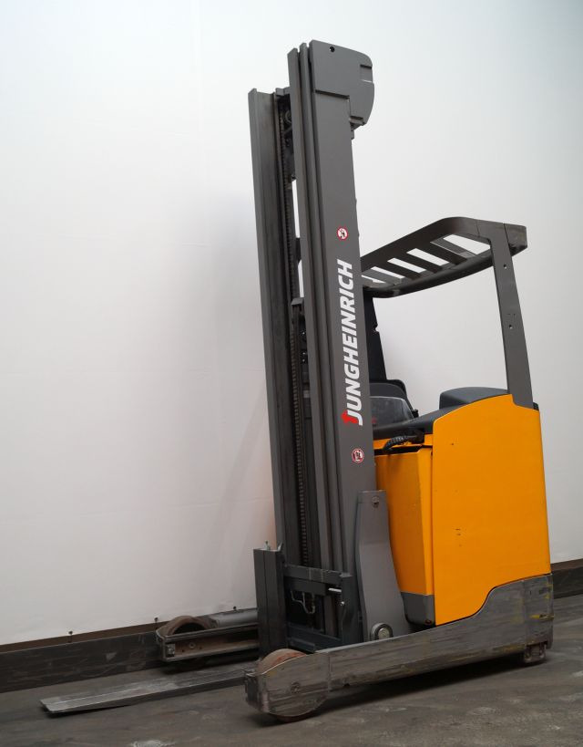 Jungheinrich ETV214 - Reach truck: picture 2 Jungheinrich ETV214 - Reach truck: picture 2