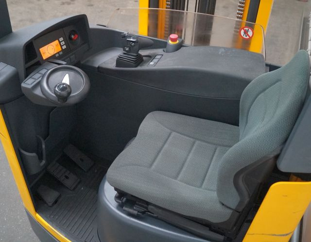 Jungheinrich ETV214 - Reach truck: picture 3 Jungheinrich ETV214 - Reach truck: picture 3