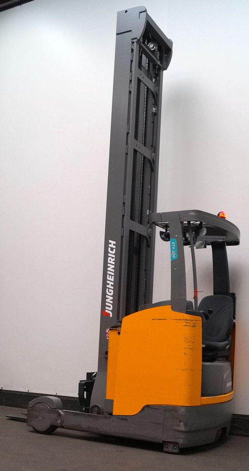Jungheinrich ETV320 - Reach truck: picture 1 Jungheinrich ETV320 - Reach truck: picture 1