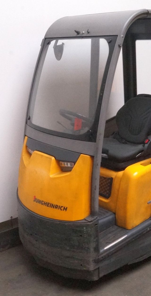 Jungheinrich EZS570 - Tow tractor: picture 3 Jungheinrich EZS570 - Tow tractor: picture 3