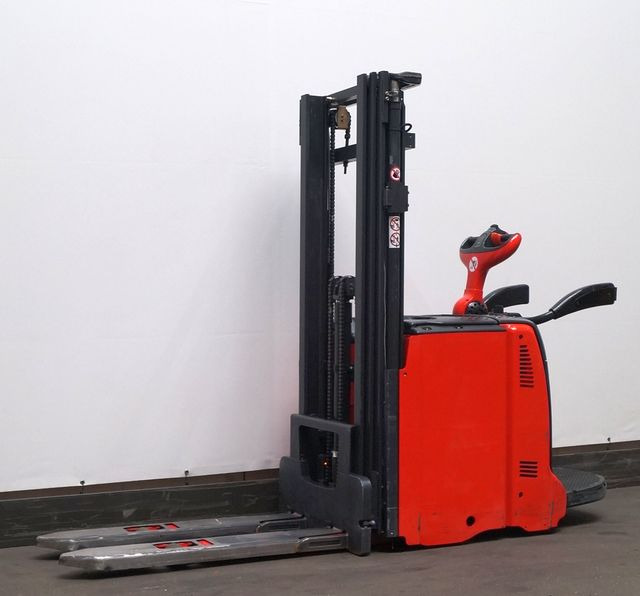 Linde L12AP - Stacker: picture 1 Linde L12AP - Stacker: picture 1