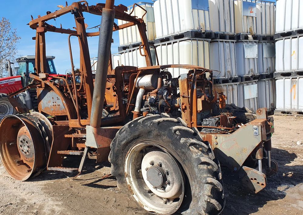 Claas Ares Renault 556 wał blok silnik głowica most zwolnica skrzynia - Gearbox for Agricultural machinery: picture 1 Claas Ares Renault 556 wał blok silnik głowica most zwolnica skrzynia - Gearbox for Agricultural machinery: picture 1