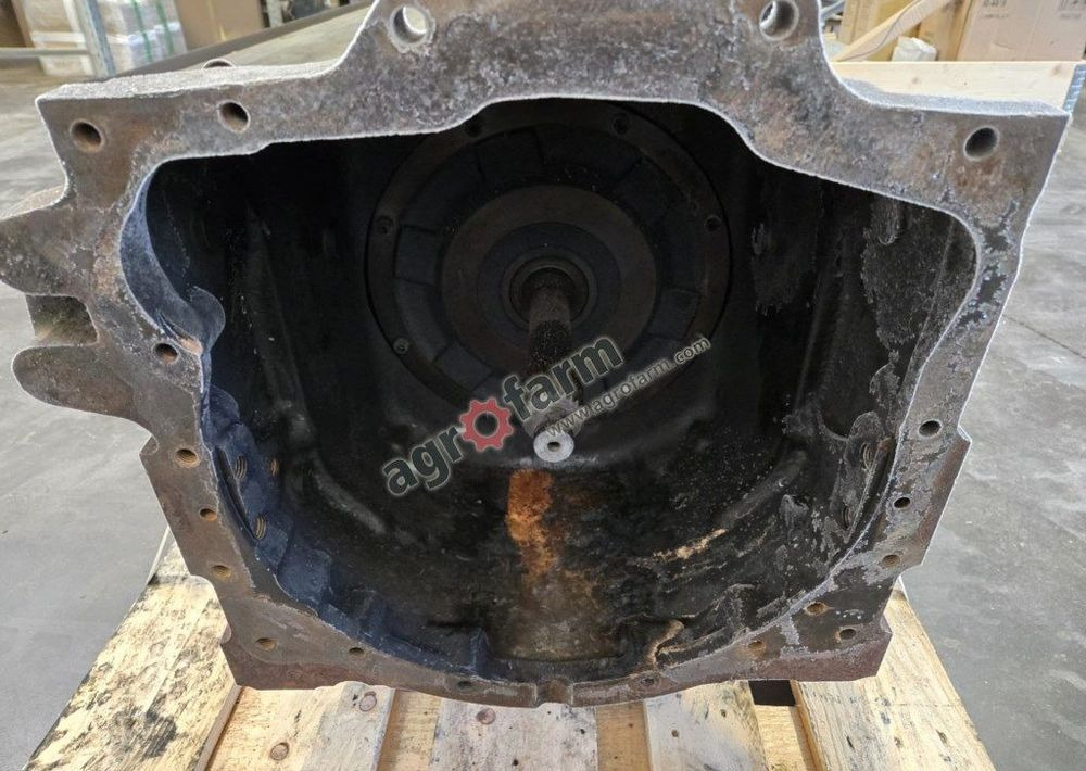 Skrzynia biegów Massey Ferguson 5609 - Gearbox: picture 4 Skrzynia biegów Massey Ferguson 5609 - Gearbox: picture 4