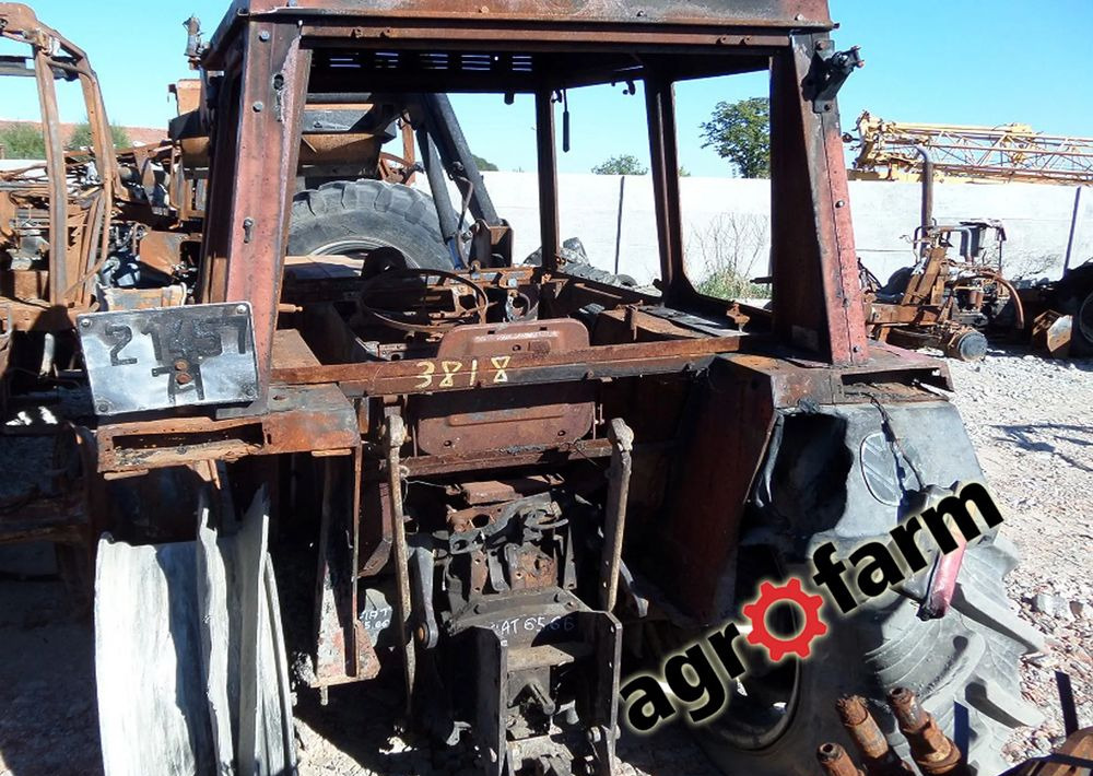 Fiat 60-66 65 wał piasta zawór skrzynia zwolnica most silnik - Spare parts: picture 2 Fiat 60-66 65 wał piasta zawór skrzynia zwolnica most silnik - Spare parts: picture 2