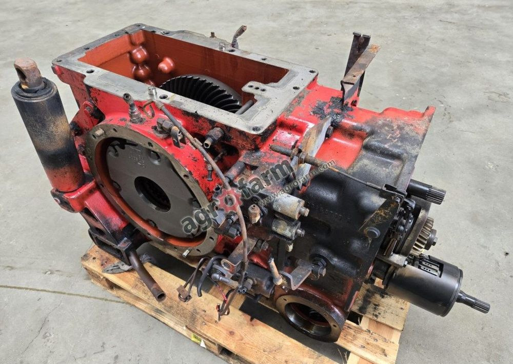 Tylny most McCormick MTX 155 - Gearbox: picture 2 Tylny most McCormick MTX 155 - Gearbox: picture 2