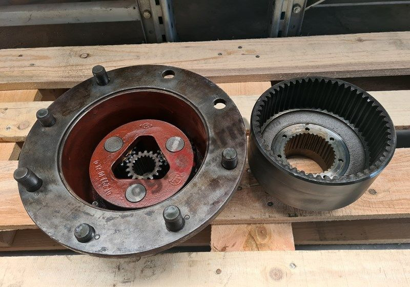 UKŁAD PLANETARNY, ZWOLNICA FWD FENDT 611, 612 - Transmission: picture 1 UKŁAD PLANETARNY, ZWOLNICA FWD FENDT 611, 612 - Transmission: picture 1