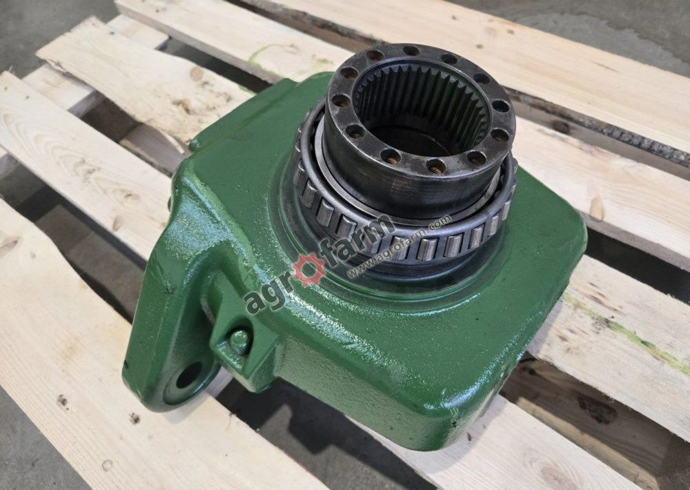 Zwrotnica John Deere 6820, 6920, 6930, 7330 - Transmission: picture 2 Zwrotnica John Deere 6820, 6920, 6930, 7330 - Transmission: picture 2